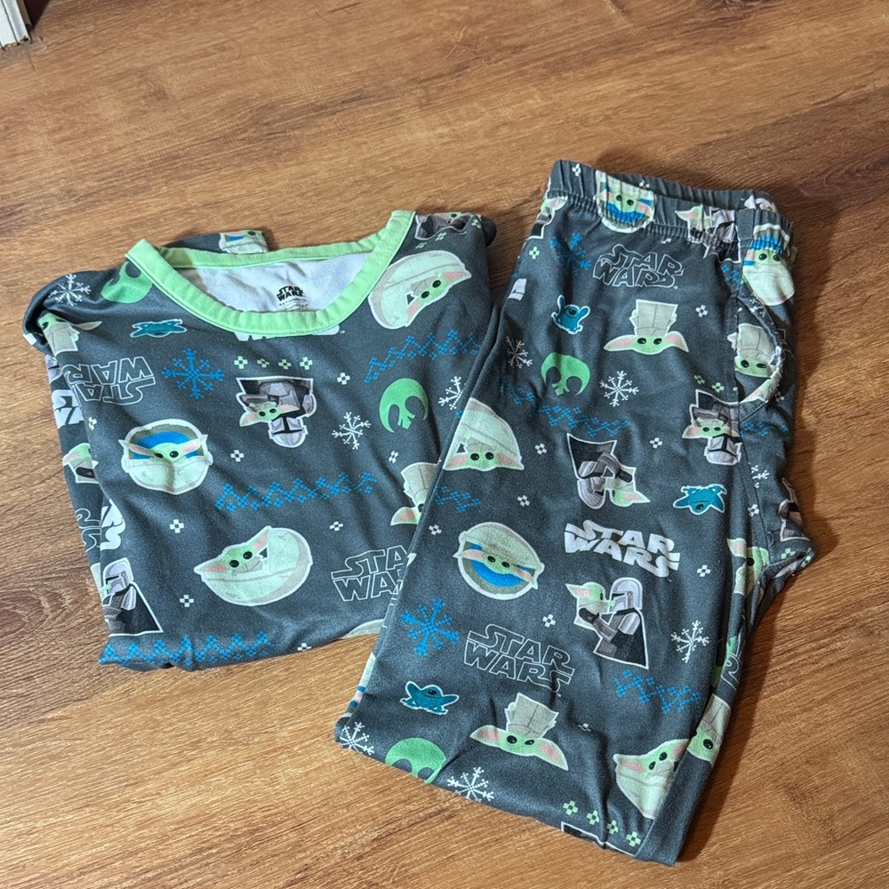 Climate Right by Cuddl Duda Star Wars Kids base layers - Gray and Green size L